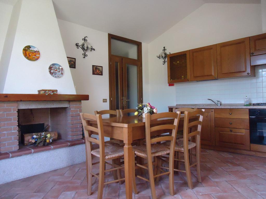 הוילה Limite Il Borgo Di Montereggi מראה חיצוני תמונה